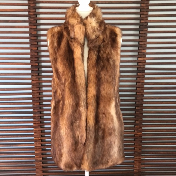 Universal Thread Jackets & Blazers - Universal Thread faux fur vest